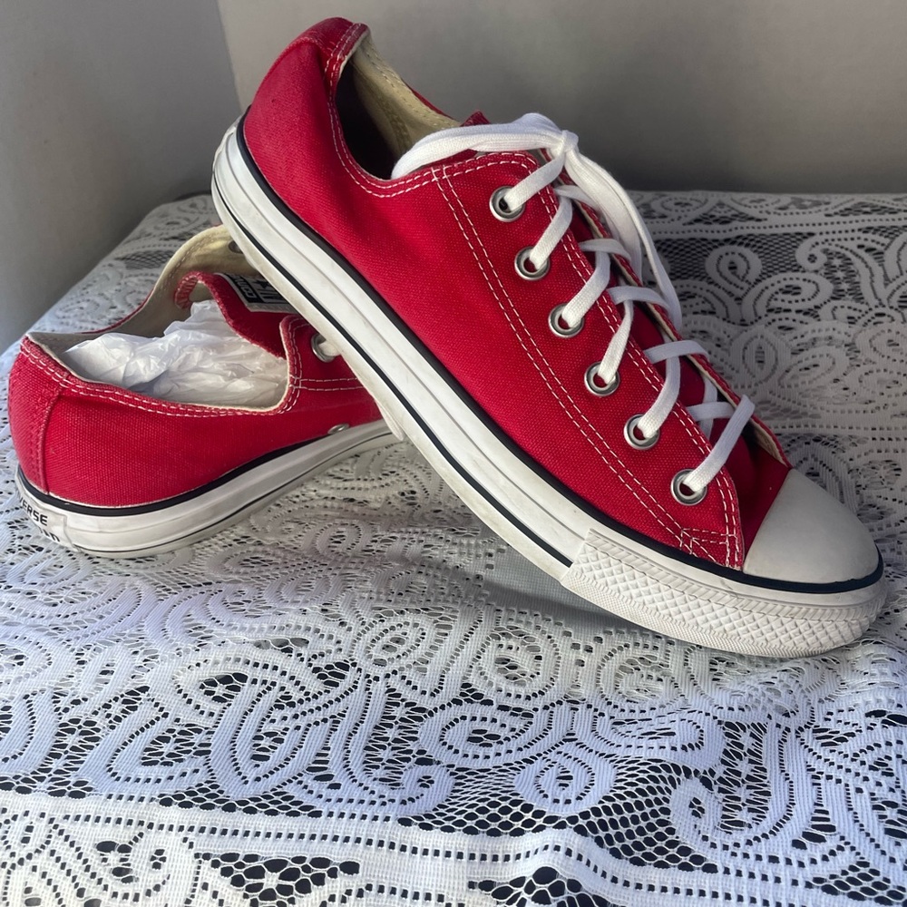 SALE Converse Red and White Low-Top Sneakers - Picture 6 of 6
